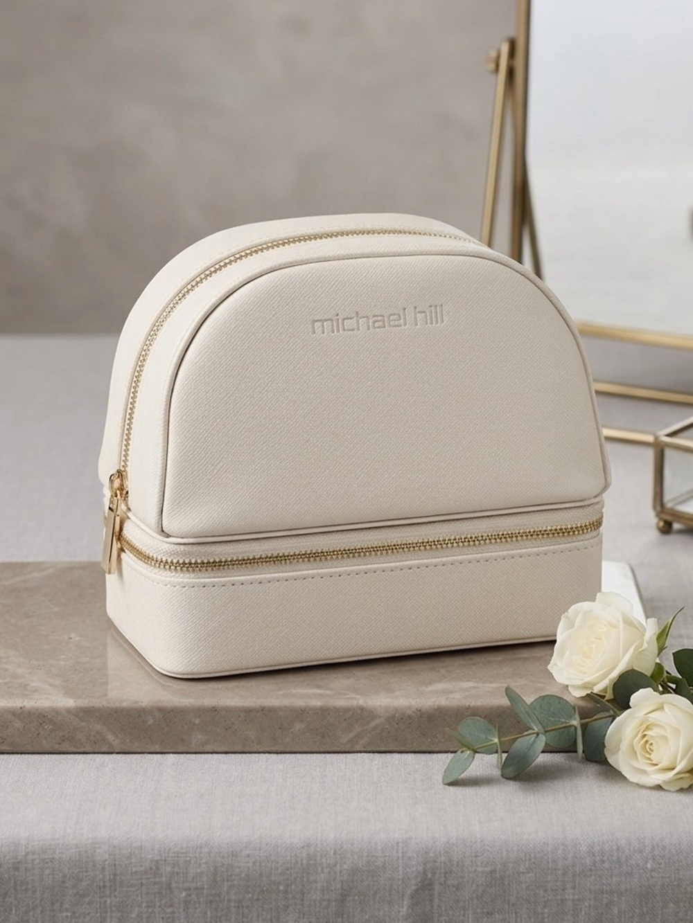 π2/50$ Michael Hill Faux-Leather Travel Jewelry Case
